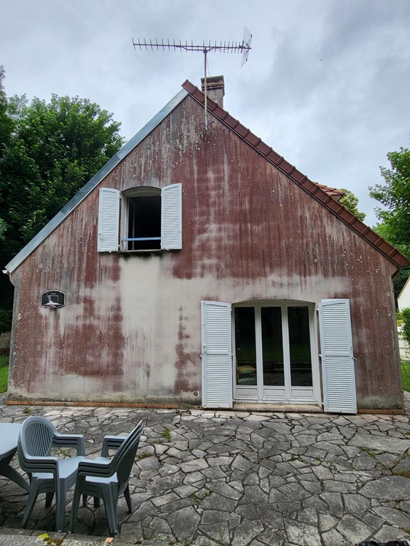 Façade d’origine avant rénovation à Conches-sur-Gondoire